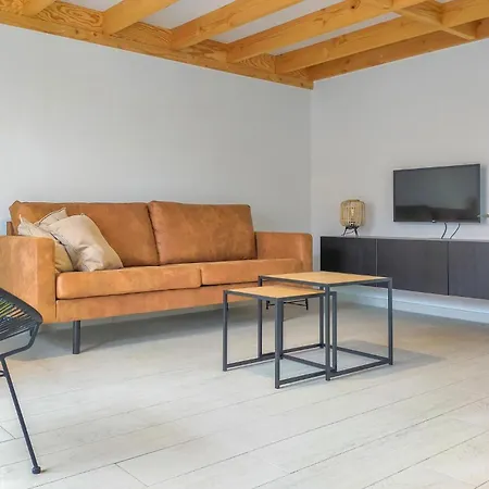 Lovely In With Kitchen * Lombardsijde